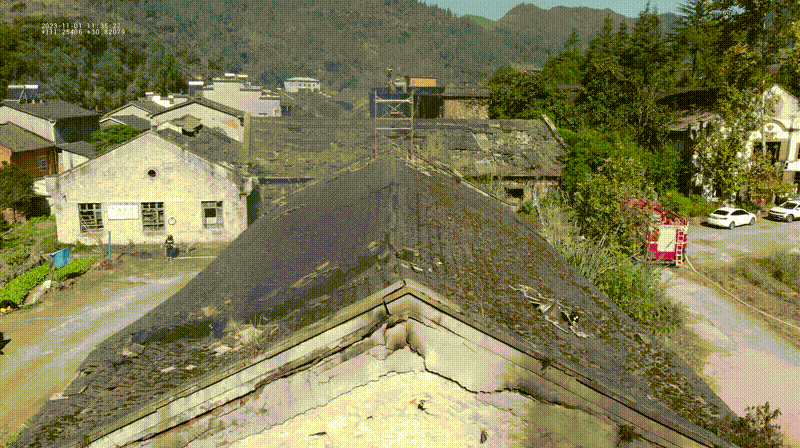 火灾倒塌高空视角